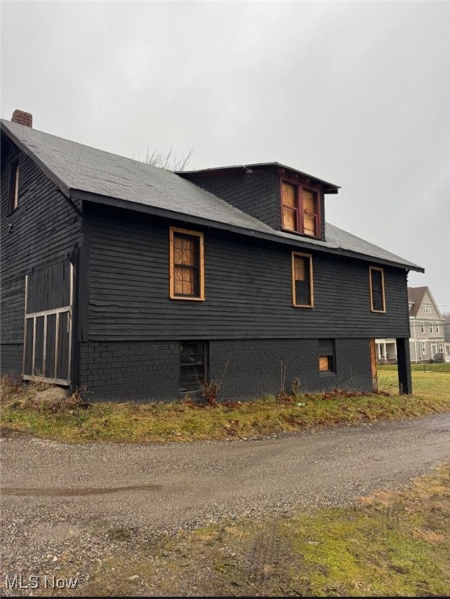 Investor or cash buyer opportunity. Property is being sold AS-IS. Due to the condition of the structure, Buyer is encouraged to perform their own due diligence regarding zoning, permitted uses, condition, utilities, and any other factors material to their intended use. Seller makes no representations or warranties, expressed or implied. Buyer to rely solely on their own investigations and accepts the property in its current condition. Cash offers only.