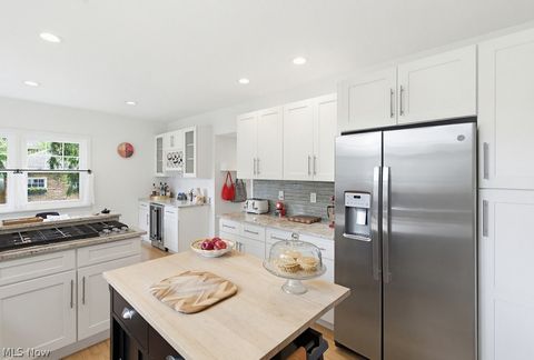 Tiny photo for 2798 Corydon Road, Cleveland Heights, OH 44118 (MLS # 5209498)