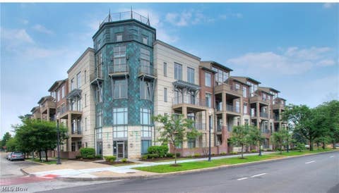 Photo for 16800 Van Aken Boulevard 210