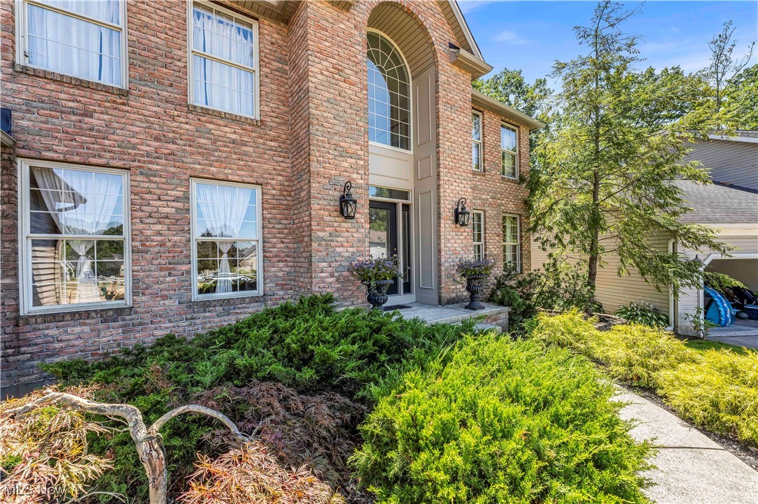 120 Sugarbush Glen