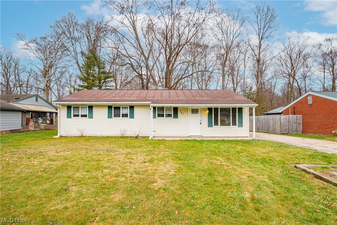 Check out this beautiful and BETTER than new, 4 bedroom, ranch style home in Kent. Minutes from schools, universities, shopping and dining. Completely updated floors, paint, stainless kitchen appliances, new cabinetry and light fixtures. You cant forget the 2 full/updated bathrooms. Enjoy the nice sized lot that butts up against a picturesque wooded area, along with an oversized shed for storage. Call today and schedule this fantastic home today! This one is a WINNER!
