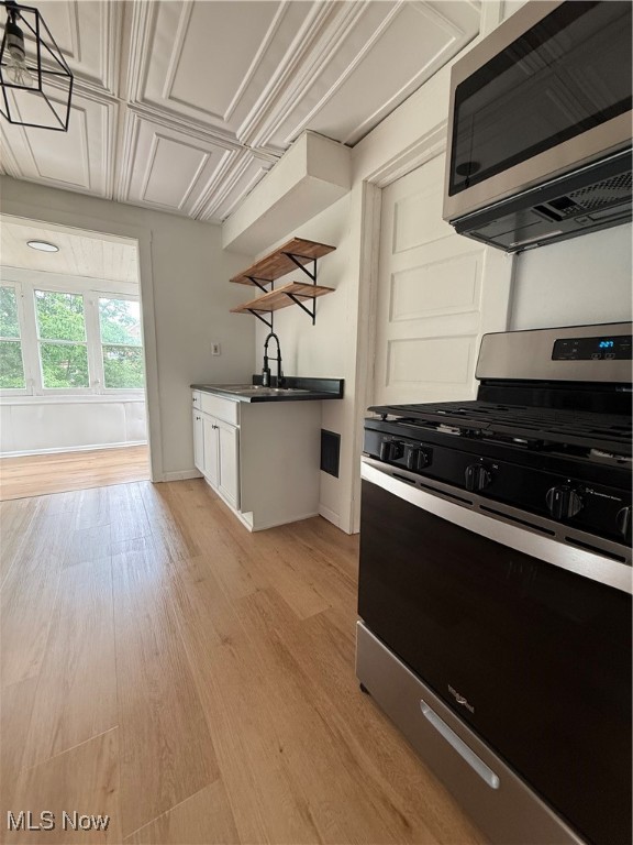 H B Pumphreys Resub - Residential Lease