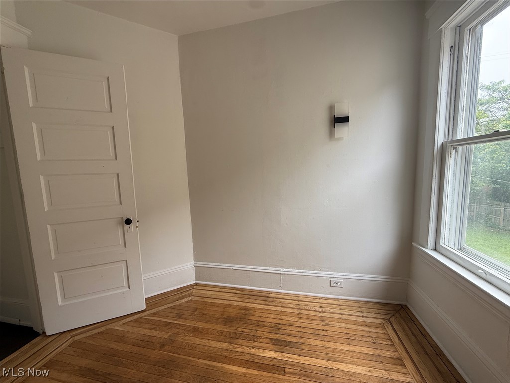 H B Pumphreys Resub - Residential Lease