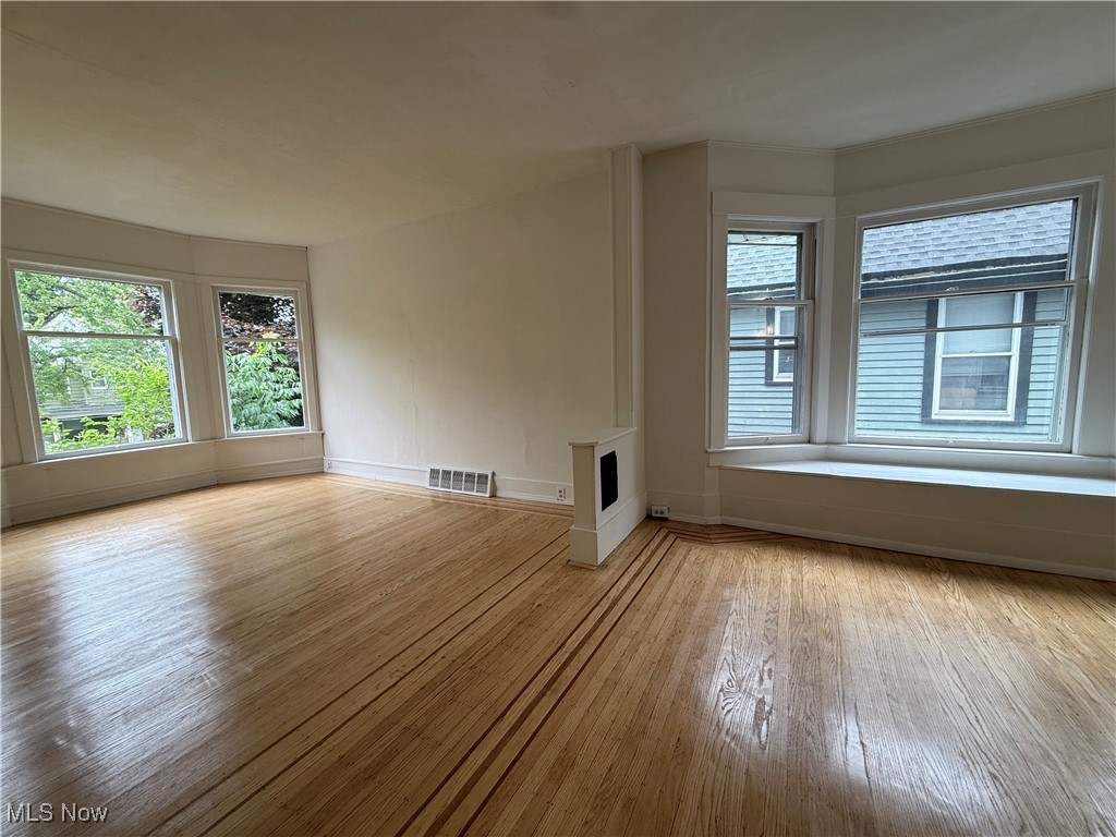 H B Pumphreys Resub - Residential Lease