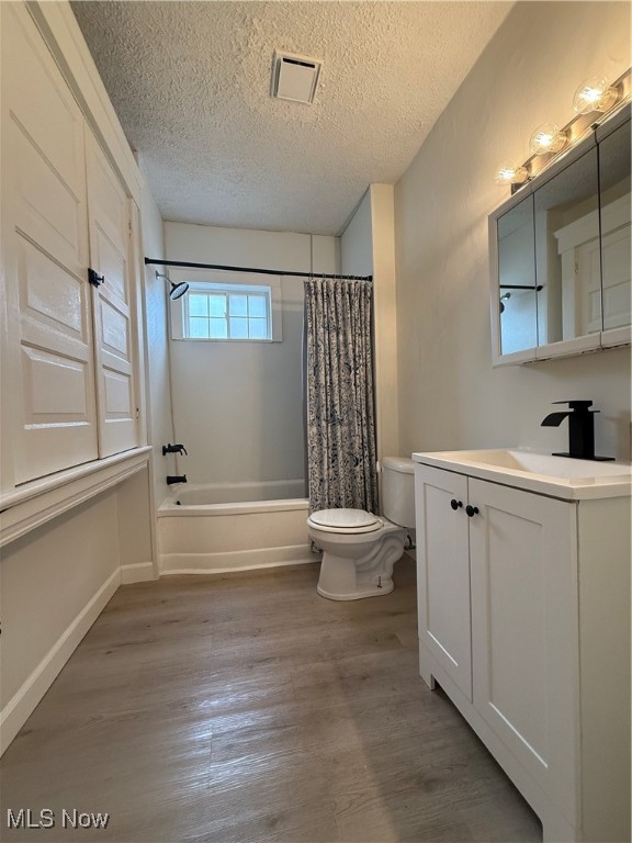 H B Pumphreys Resub - Residential Lease