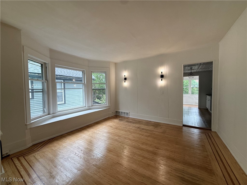 H B Pumphreys Resub - Residential Lease