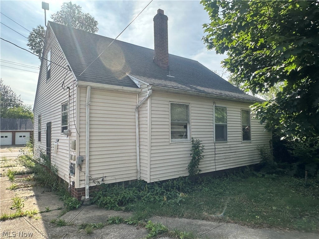 4154 E 153rd Street