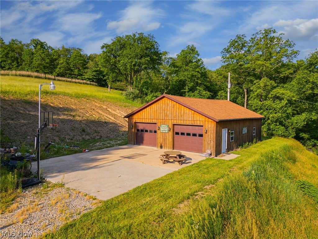 23219 Township Road 409