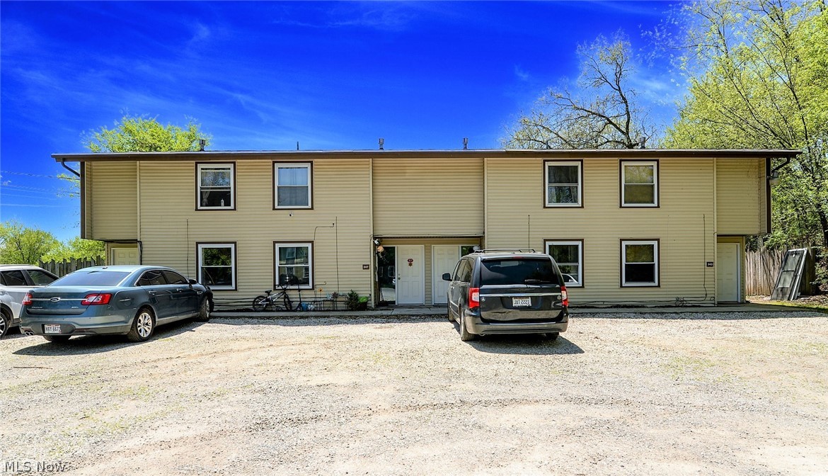 *Investor OR Owner Occupied Multi-Family 5,376 Sq. Ft. FOUR (4) Unit For Sale *Privacy Fenced In Back Yard *End Of Street Prime Location *Wide Parking Lot *.34 Acres For Residents To Enjoy A Back Yard And Feel Right At Home! *Unit 345 Fully Renovated W/New Flooring, Light Fixtures, Countertops, Cabinets, Paint & More *NEWER ROOF Under 10 Yrs Old *Laundry Hookups In Each Unit *This Property Alone Brings In $2,650/Month *ALL UNITS Currently 100% RENTED/OCCUPIED & Professionally Managed By A Local Management Company On A Month Basis W/No Contract Required. Occupany/Vacancy Can Change From Time To Time, Easy To Rent *Each Unit Is A Great Size @ 1,334 Sq. Ft., 2 Bedrooms, 1.5 Bathrooms, Living Rm, Eat In Area & Kitchen *Tenants Pay Electric, Gas, Water & Cable *CAN BE SOLD SEPERATELY OR AS A PACKAGE W/2 Other FOUR (4) Units Neighboring On The Same Street MLS #4412708 *2,650-$3,000 A MONTH PER BUILDING IN GROSS RENT!! Rent Roll For All 3 Quadplexes, Profit & Loss Attached In MLS Supplements