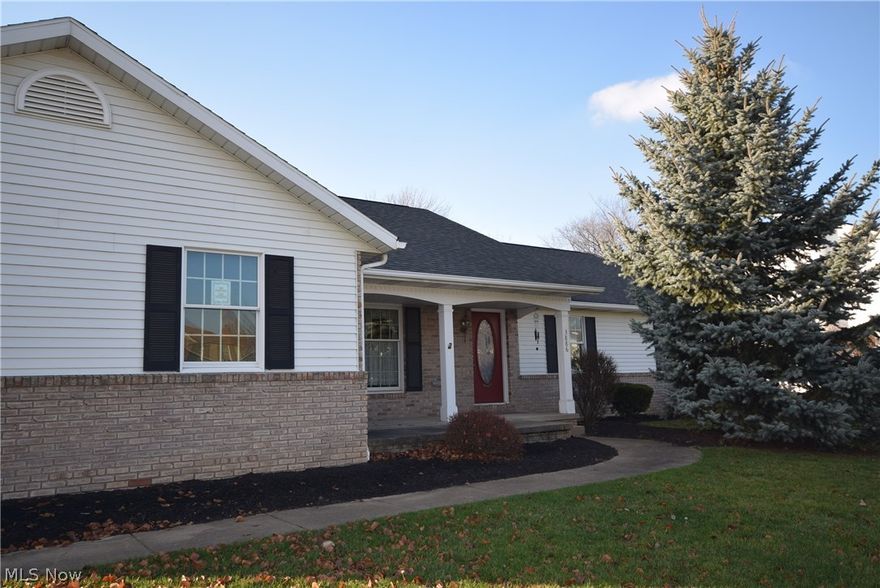 Mack Seal built 1994 Ranch located in Mount Vernon Estates. This one owner home has plenty of room with 3 Bedrooms, Great  room with fireplace, living room, large kitchen with bayed eating area, 14x14 Patio, and a 12x20 Front Porch, situated on a corner lot.