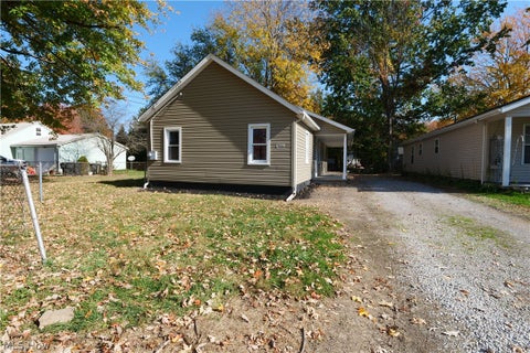 Tiny photo for 900 Bellvue Drive, Painesville, OH 44077 (MLS # 5257082)