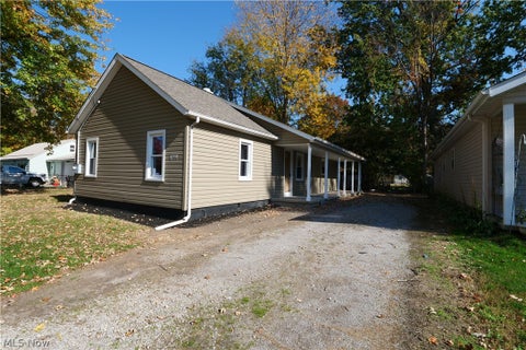 Photo of 900 Bellvue Drive, Painesville, OH 44077 (MLS # 5257082)