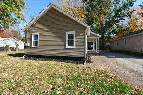 Tiny photo for 900 Bellvue Drive, Painesville, OH 44077 (MLS # 5257082)