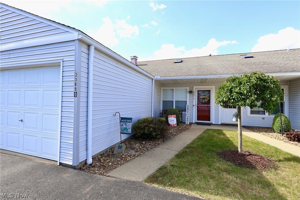 Photo of 3389 Ivy Hill Circle #D, Cortland, OH 44410 (MLS # 5221320)