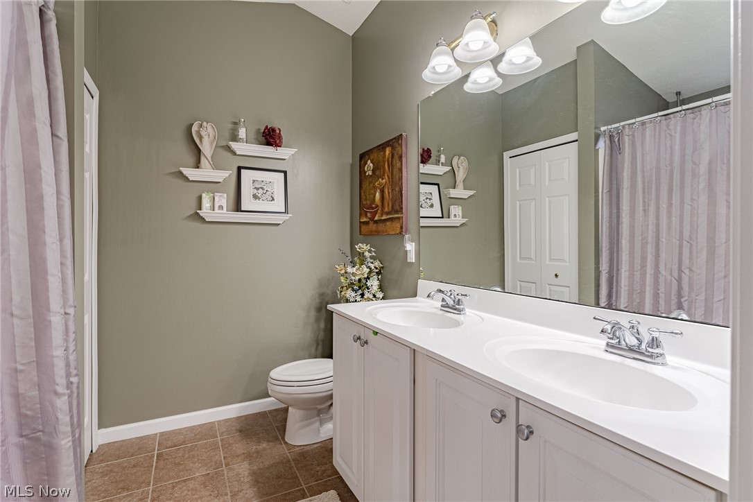 Willoughby Crossing Condo - Residential