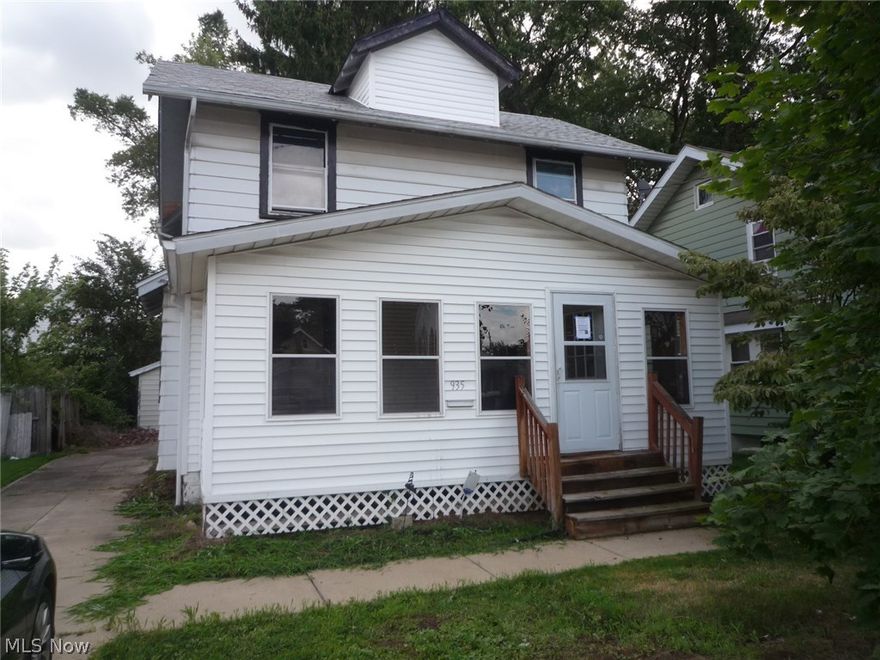 2 BR North Hill Colonial.  Private yard. Large Shed.  Enclosed Porch.  SO much cheaper than rent.  Don't miss out!  This is a Fannie Mae HomePath Property.