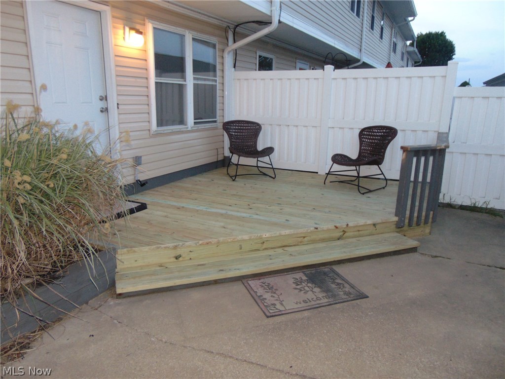 Country Club Twnhs North Condo - Residential