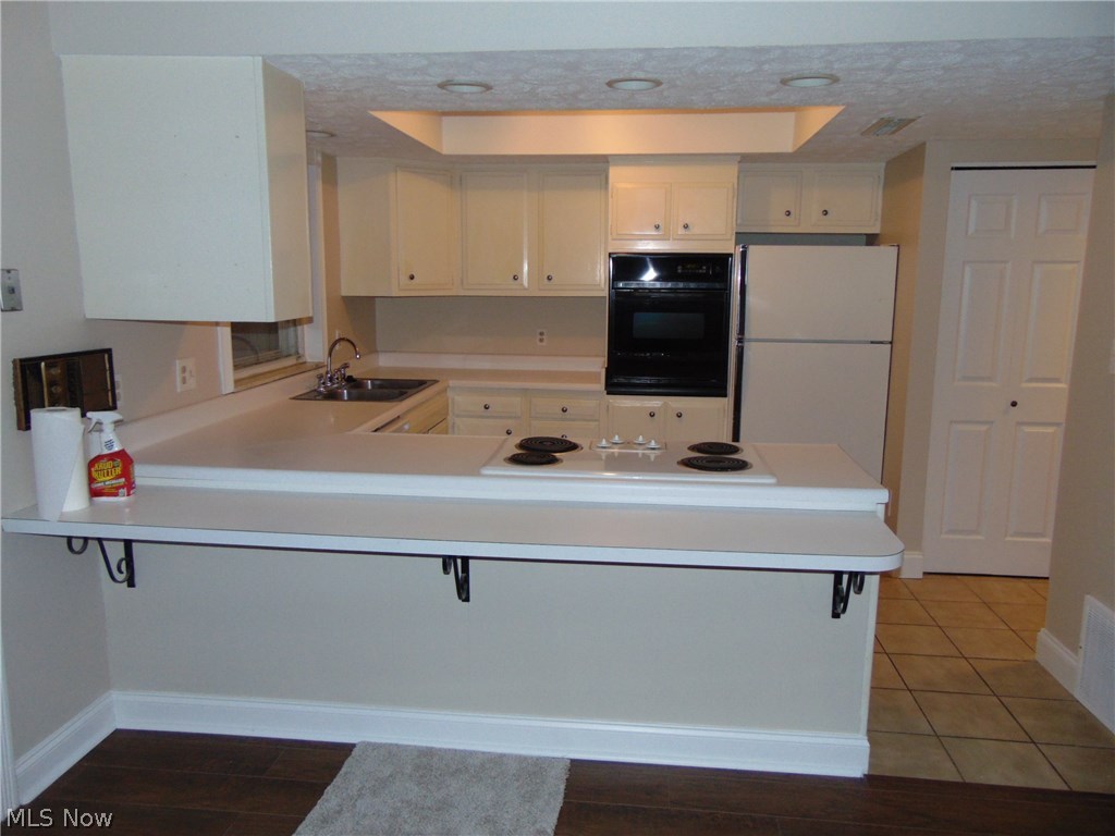 Country Club Twnhs North Condo - Residential