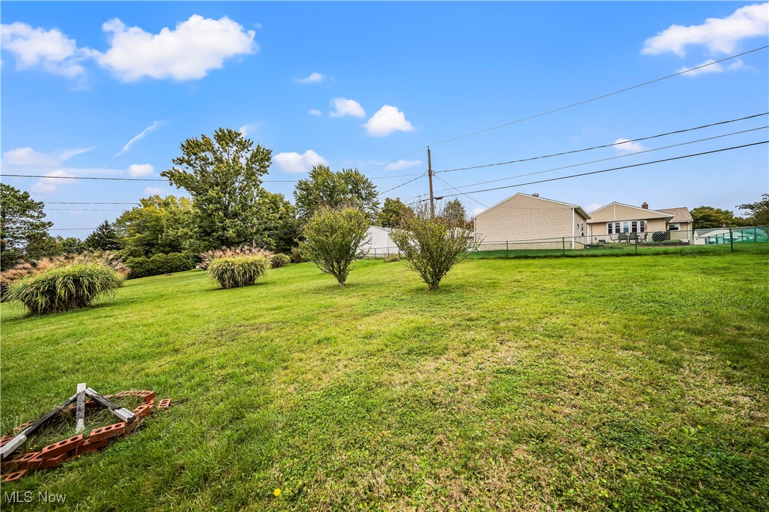 5459 Karen Isle Drive, Willoughby, Ohio image 33