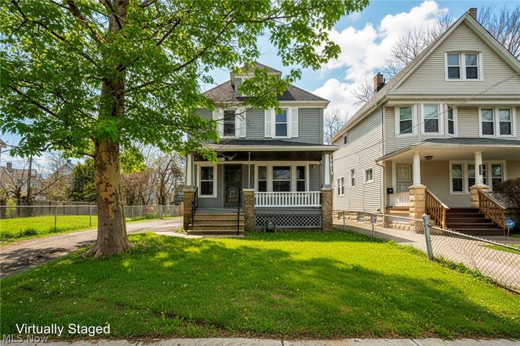Photo of 651 E 115th Street, Cleveland, OH 44108 (MLS # 5197621)