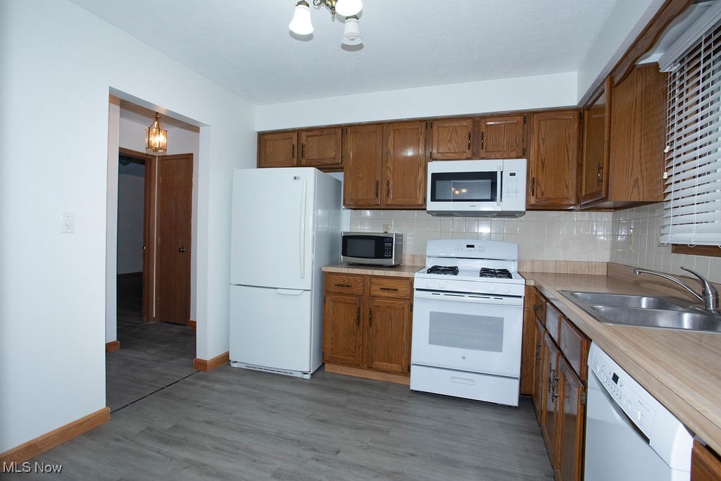Pres Sq Est - Residential