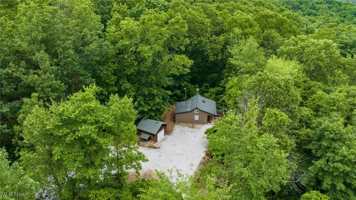 If you're looking for a place that offers real peace, great hunting, and long-term potential — this one hits the mark. Just outside Cambridge, this 23-acre property comes with a well-kept cabin, a garage, a stocked pond, a shooting range, and a timbered ridge that hunts like a dream.
It’s private, it lays great, and the setup is ready to enjoy from day one. Whether you're after whitetail, relaxing by the water, or looking for a base camp to bring your family and friends — this land delivers.
Even better, the seller's unleased mineral rights convey, which means this isn’t just a great getaway — it’s a solid investment if a gas or oil opportunity comes your way. A rare find in a high-demand area!