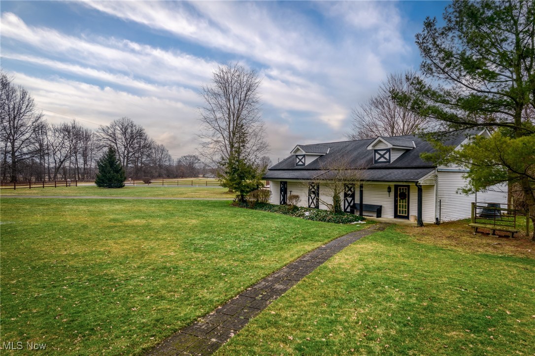 38594 Liberty Lane, Grafton, Ohio image 3