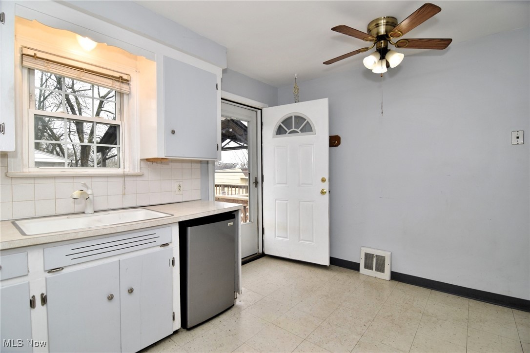 5345 E 111th Street, Garfield Heights, Ohio image 10