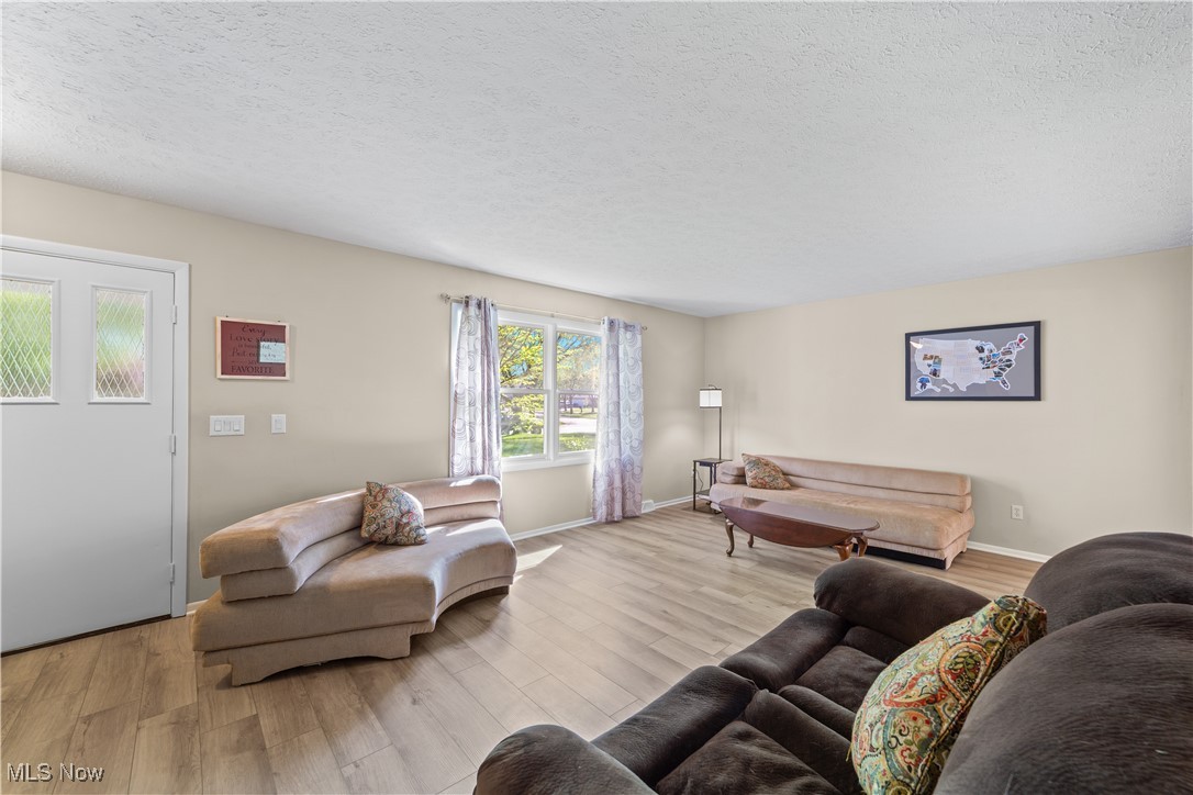 6020 Wild Oak Drive, North Olmsted, Ohio image 12