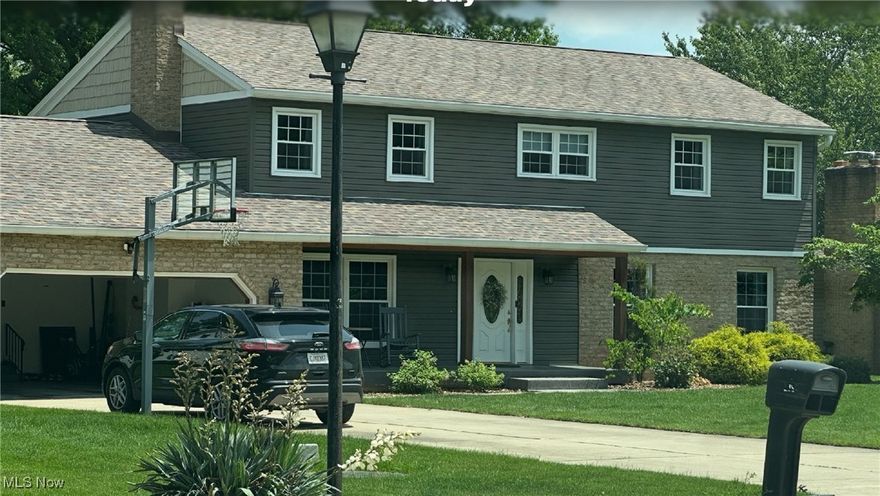 This spacious and super well-kept 4-bedroom, 2 full and 2 half bath home is located in the desirable Windel Hills area of Boardman Township offering Canfield School District. You’ll love the hardwood floors throughout the living room, dining room, and family room, plus a gorgeous stone fireplace and a recently renovated built-in wet bar—perfect for relaxing or entertaining. The kitchen was fully renovated in 2021 and has all the modern updates you’re looking for. Gorgeous 3 season room. There’s a convenient first-floor laundry and half bath. The second floor features the primary suite that boasts its own full bath and a walk-in closet. There are 3 additional bedrooms with plenty of closet space and a second full bath that is also updated and beautiful. The full basement is partially finished, giving you extra space to hang out, work out, or store whatever you need. Outside, there’s a beautiful stamped concrete patio for enjoying the nice weather, and the two-car attached garage has automatic door openers.
This home is in excellent condition and ready for you to move right in!