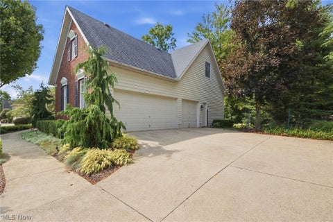 Tiny photo for 8650 Treetop Trail, Broadview Heights, OH 44147 (MLS # 5256957)