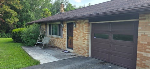 Homes For Sale - 16777 Valley Drive<br/> East Liverpool, OH 43920