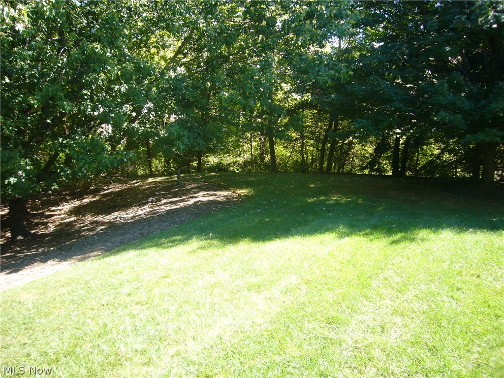 Governor's Lake - Residential