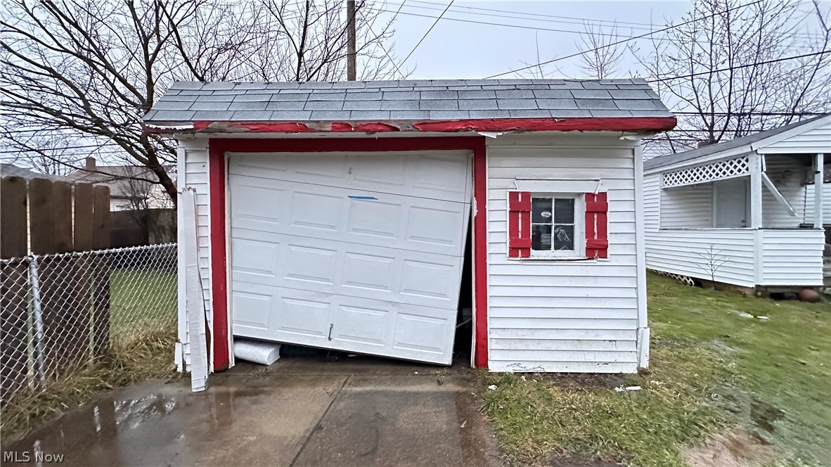 Center Hwy - Residential