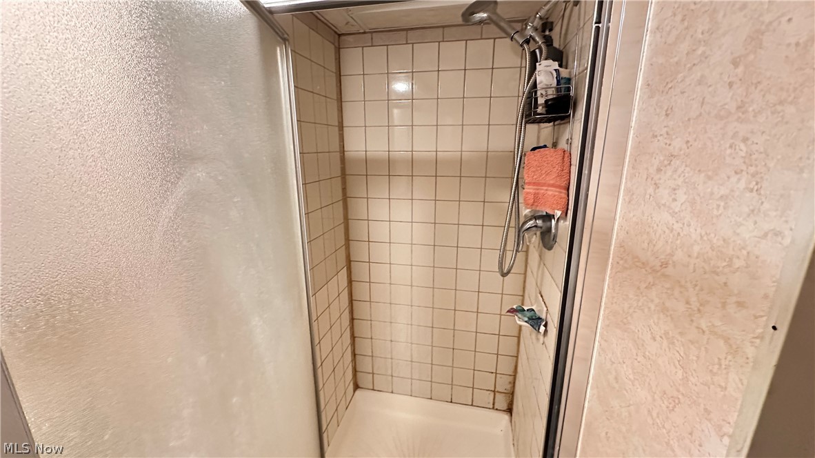 Center Hwy - Residential