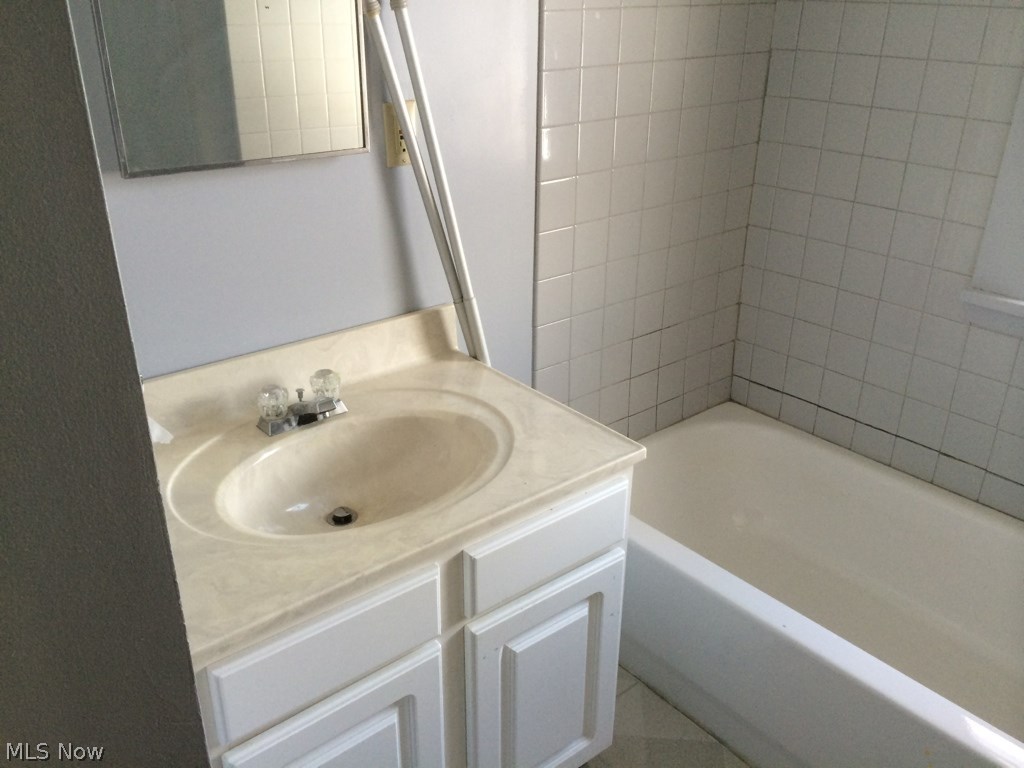 Day - Residential Income