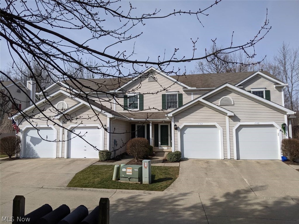 Pinebrook Vill - Residential