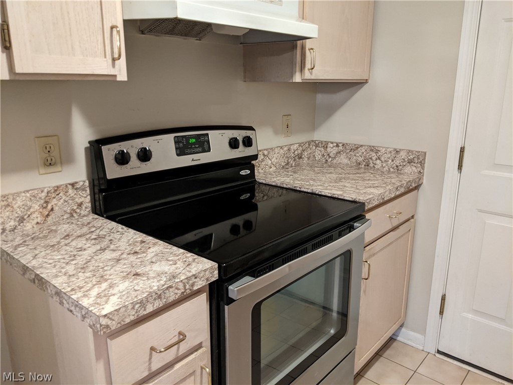 Pinebrook Vill - Residential