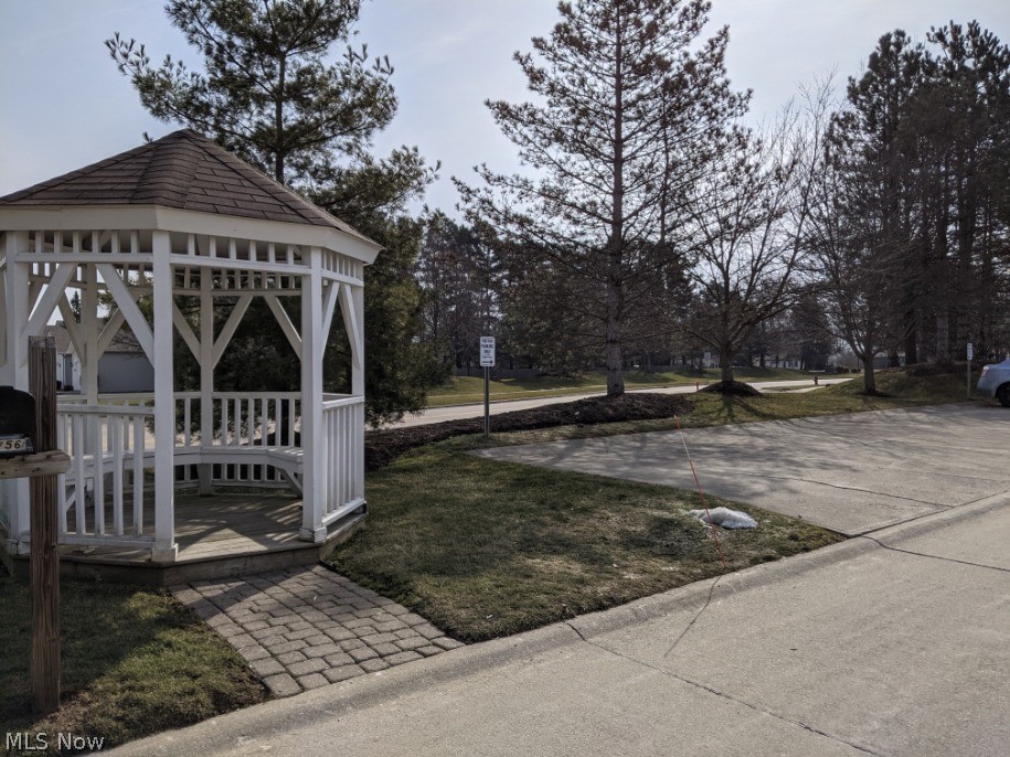 Pinebrook Vill - Residential