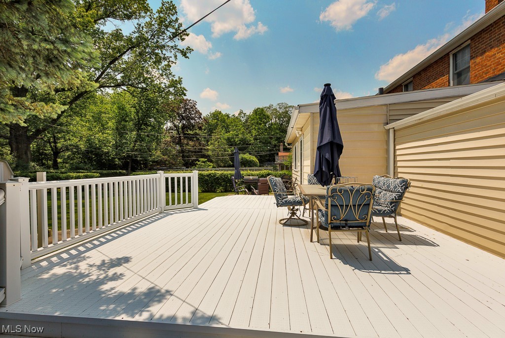 E A Markhams Richmond Manor S - Residential