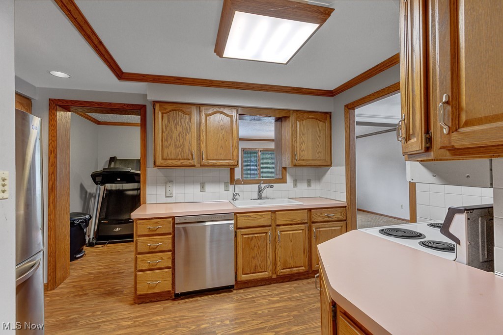 E A Markhams Richmond Manor S - Residential