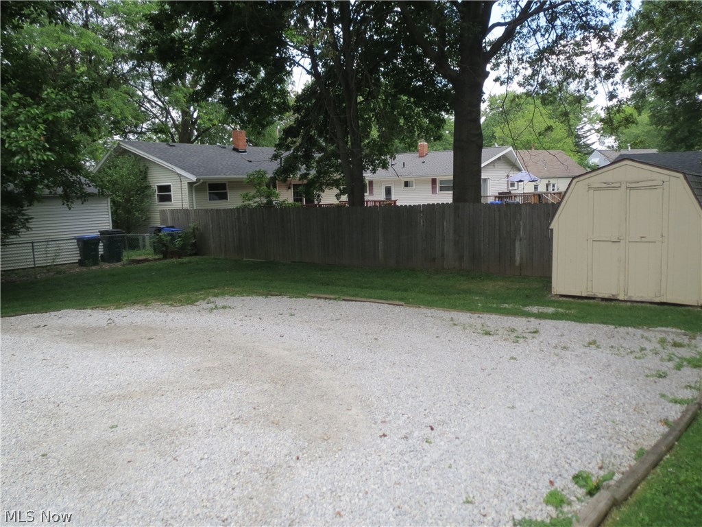 Tallmadge 01 - Residential Income