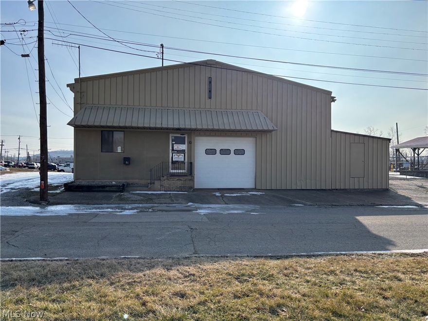 518 Williams St offers a great versatile commercial building situated on approximately 1.5 acres. This property offers excellent flexibility for a variety of business uses including contractor storage, light industrial, equipment/vehicle storage, workshop space or small distribution. 514 George St. features dedicated office space with private work areas, attached garage suitable for equipment, vehicles, or shop use. Fenced lot for added security and outdoor storage. Convenient access to local roads and business services.