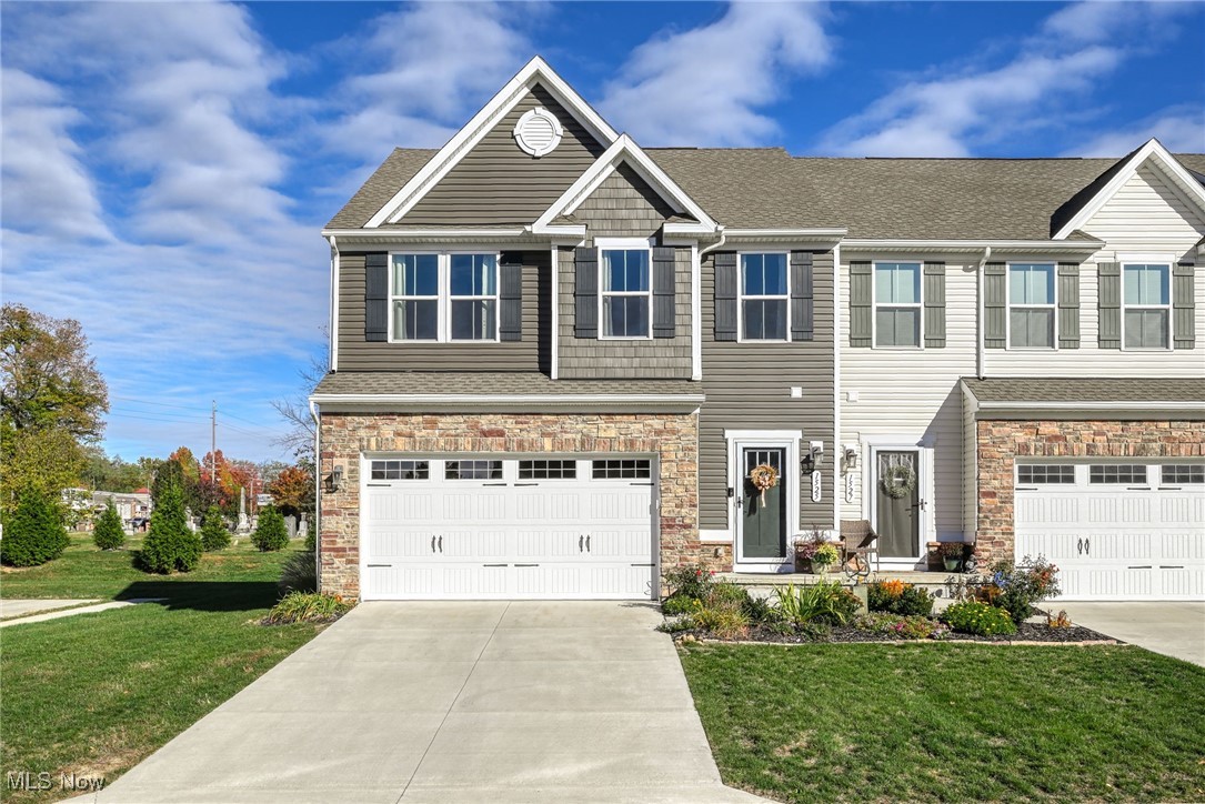 Towns/Cedar Crest - Residential