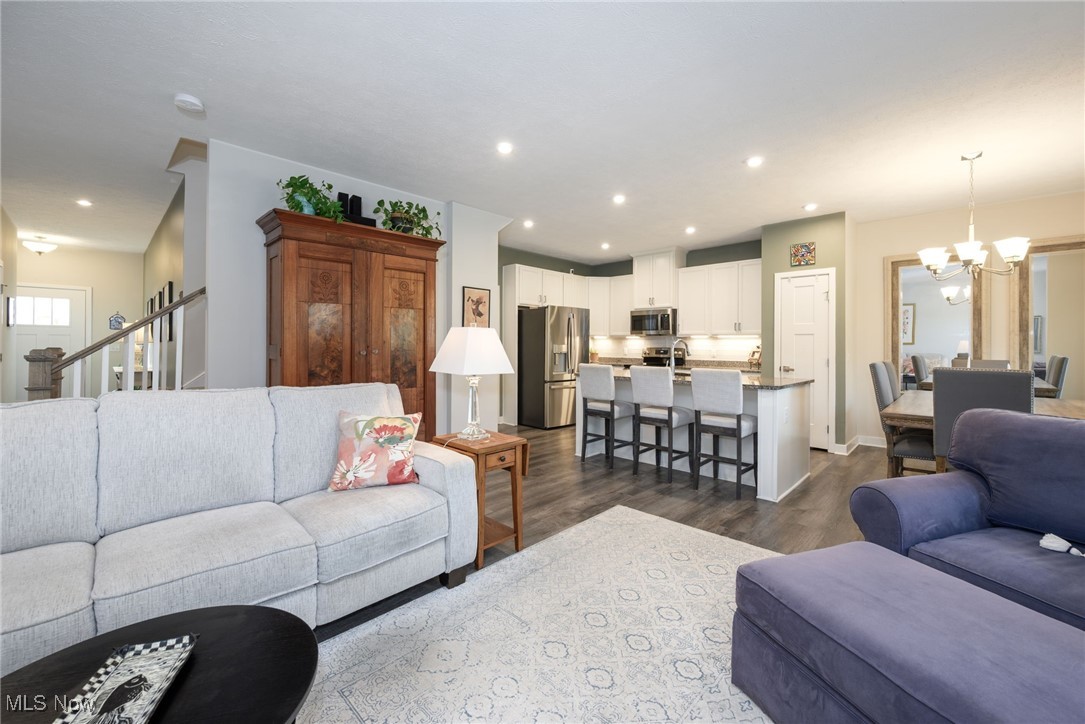 Towns/Cedar Crest - Residential