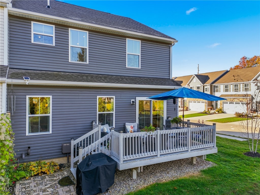 Towns/Cedar Crest - Residential