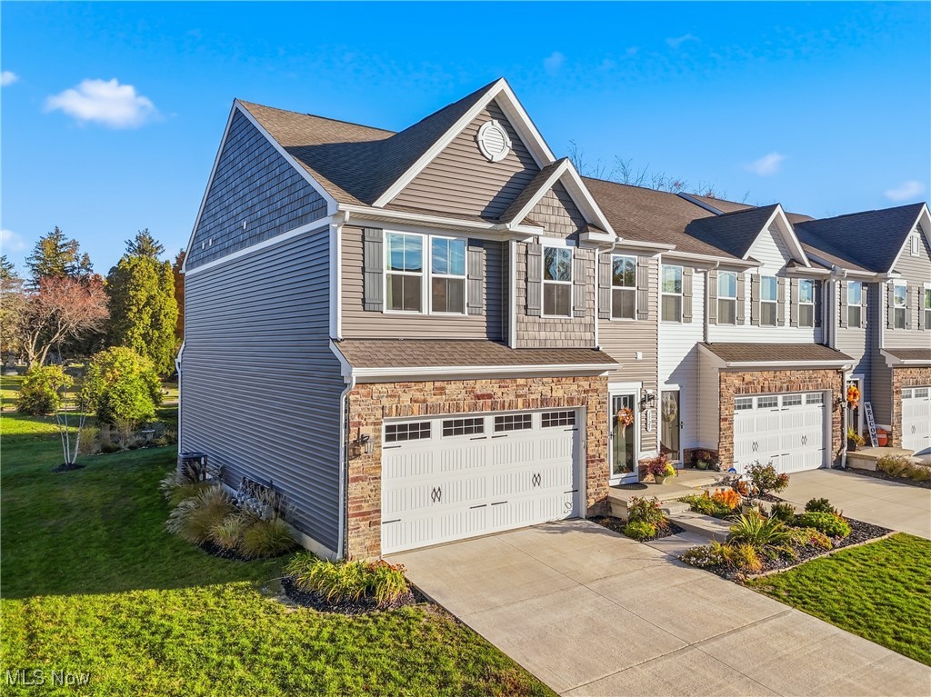 Towns/Cedar Crest - Residential