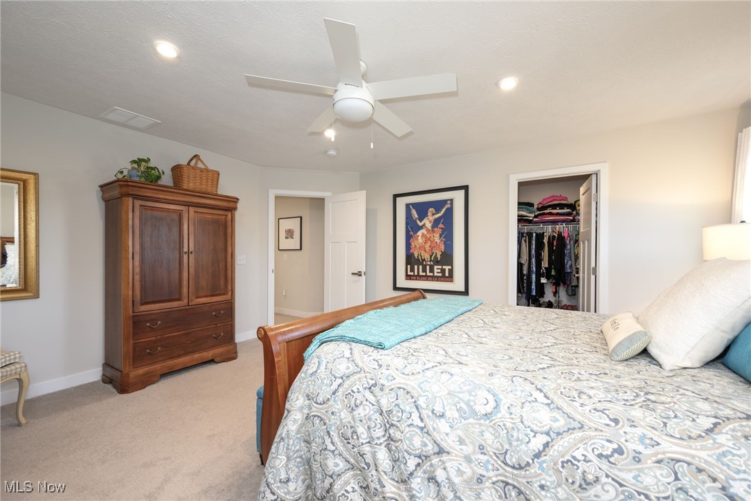 Towns/Cedar Crest - Residential