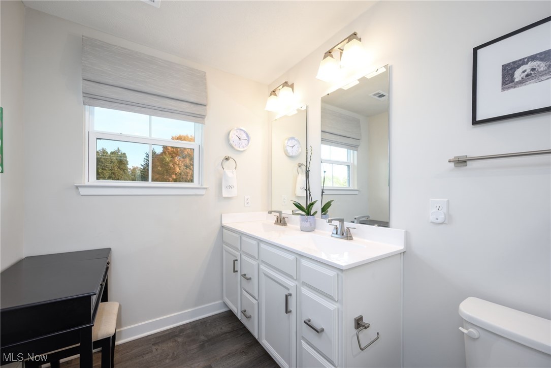 Towns/Cedar Crest - Residential