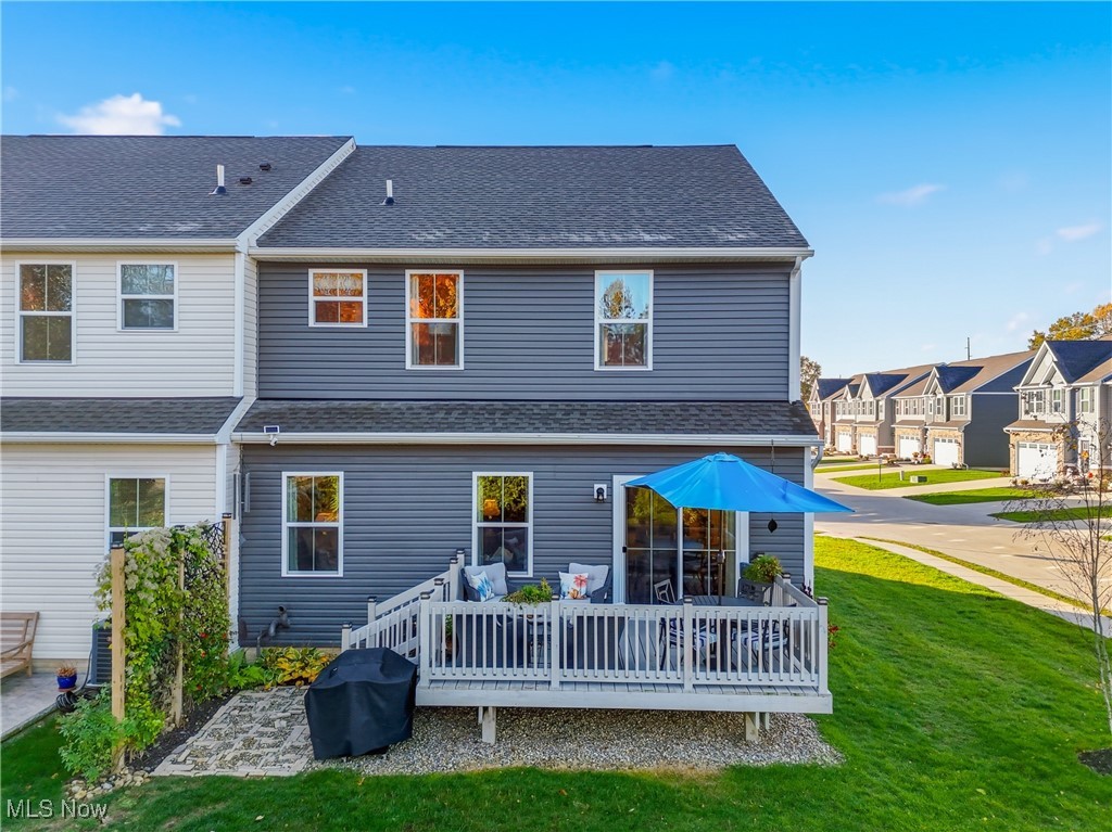 Towns/Cedar Crest - Residential